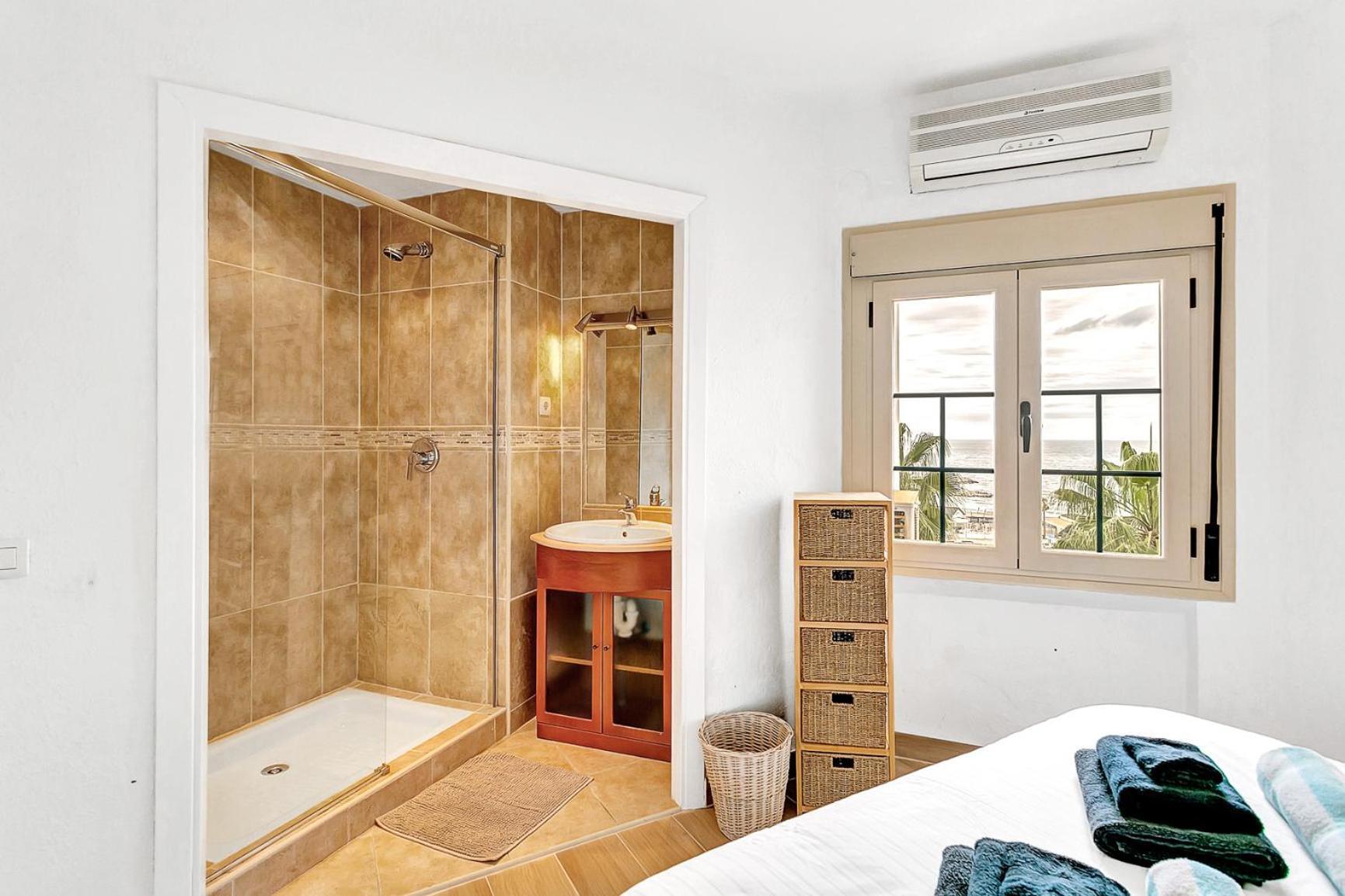 J96 Cabopino Apartment Marbella